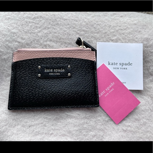 kate spade Handbags - NWT♠️Kate Spade Zip Cards Holder ♠️